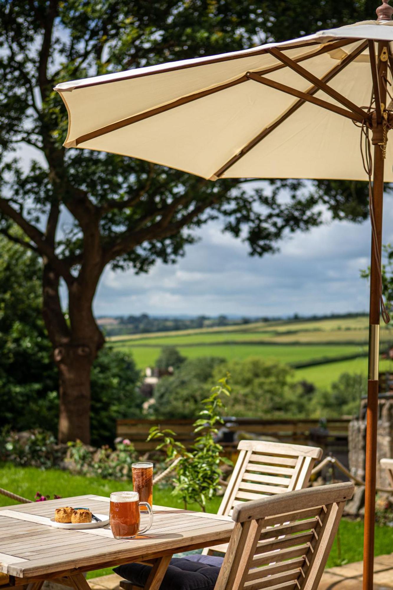 Locanda The Queens Arms Poyntington