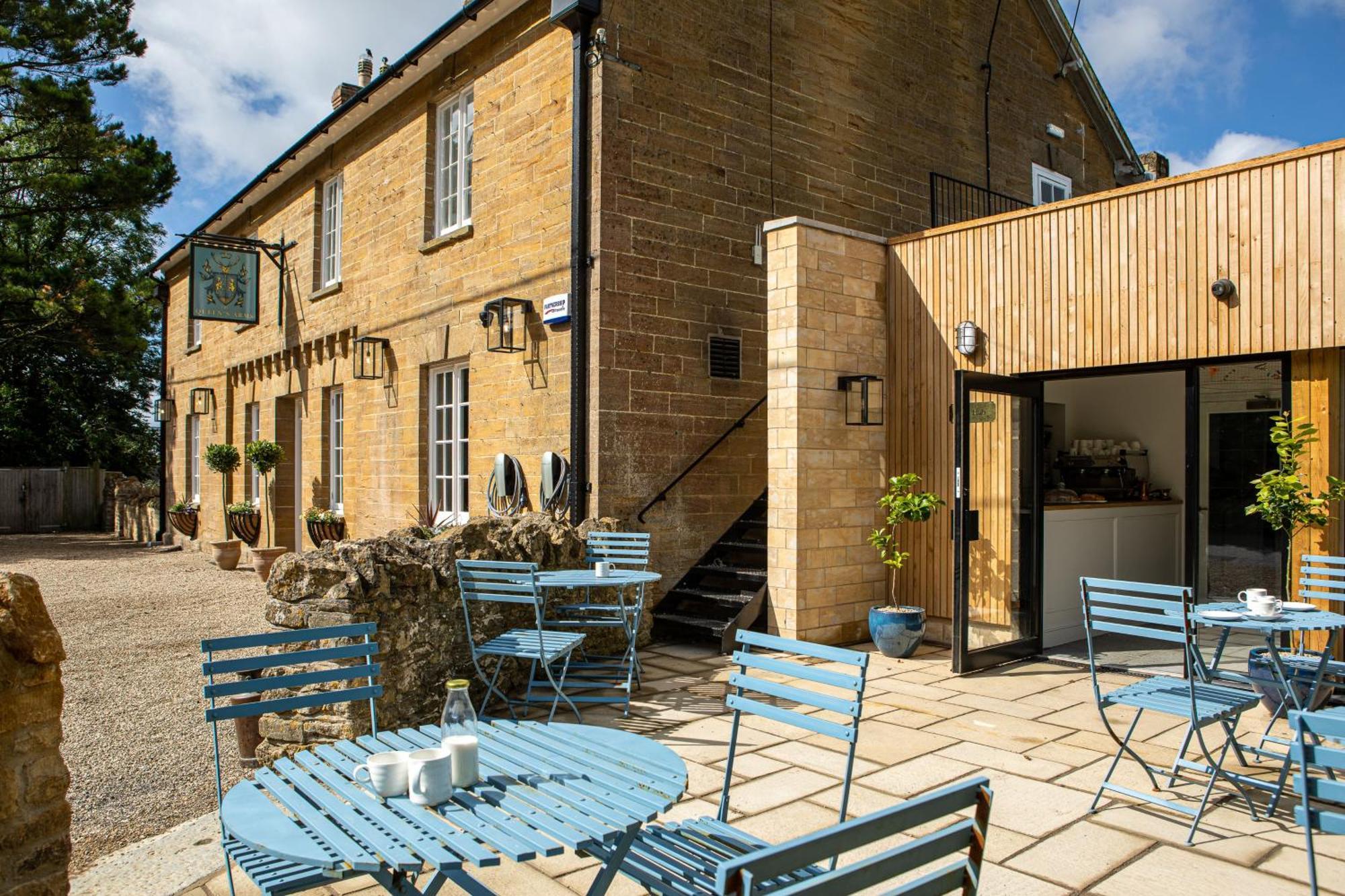 The Queens Arms Inn