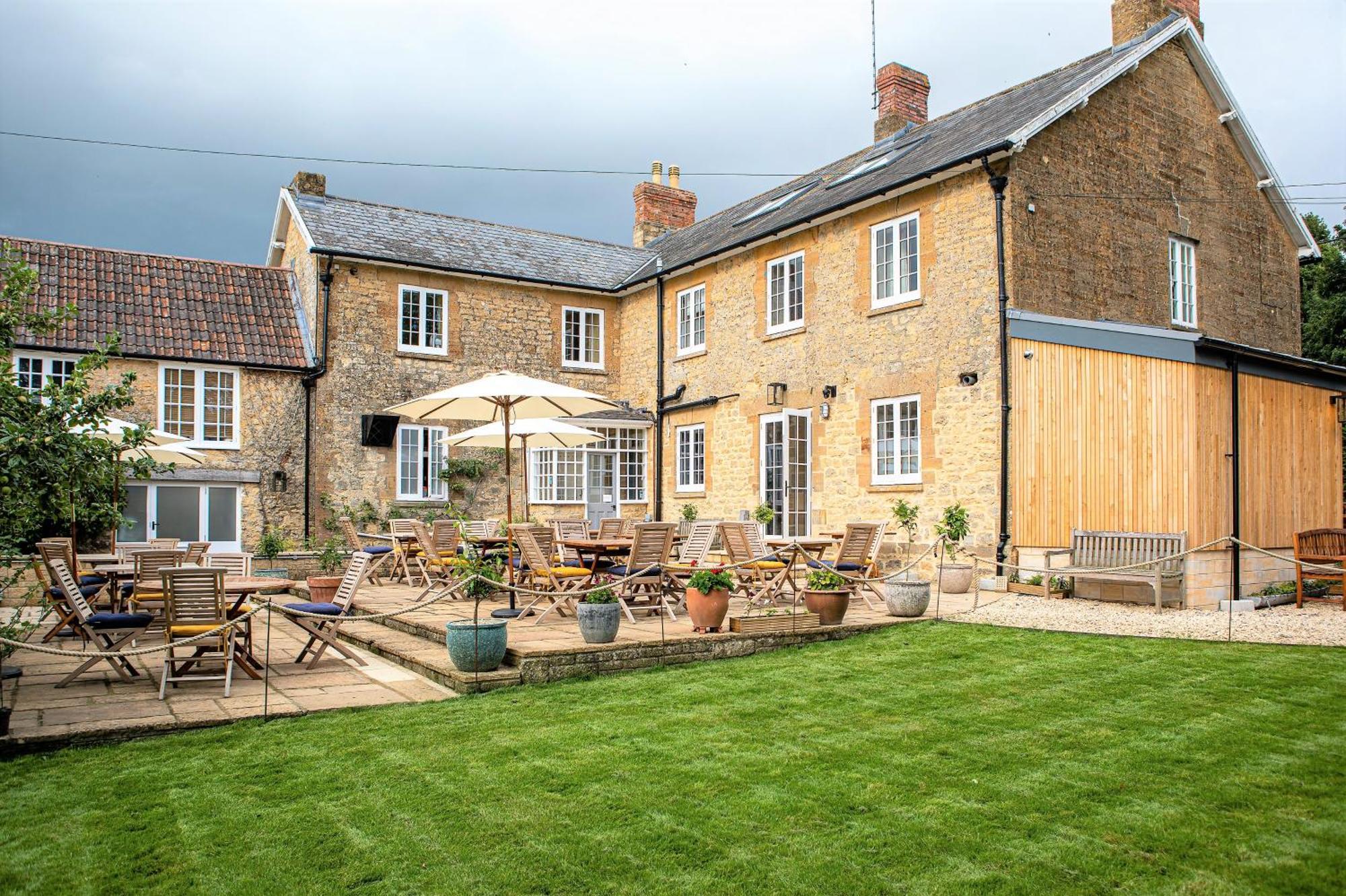 The Queens Arms Locanda 4*